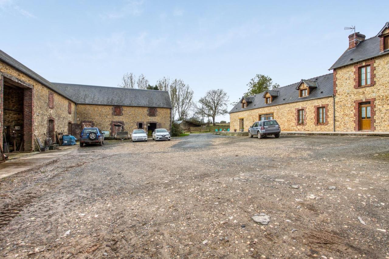 Maison Charmante A Saint-Marcouf Avec Jardin. Exterior foto