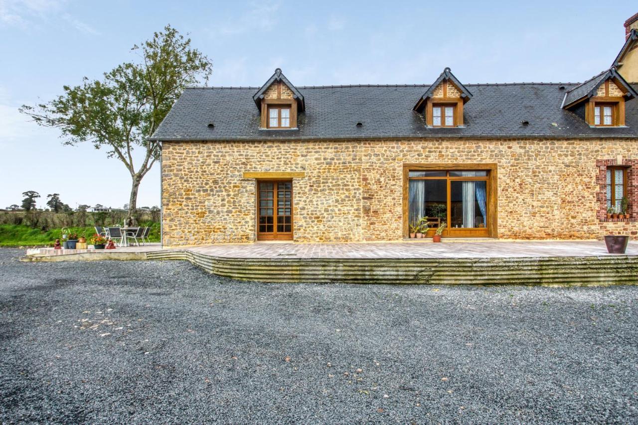 Maison Charmante A Saint-Marcouf Avec Jardin. Exterior foto